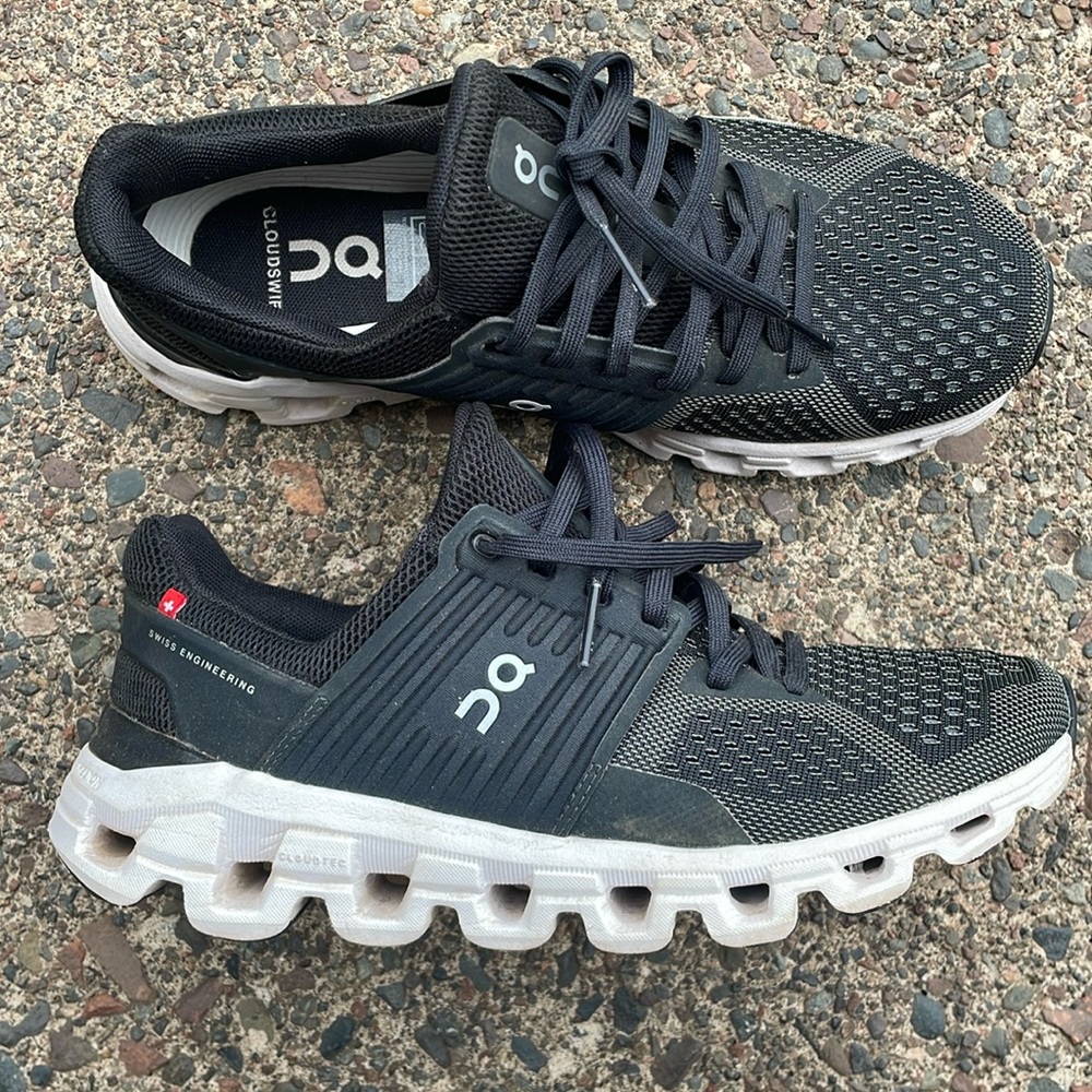Oncloud Shoes Women’s 7.